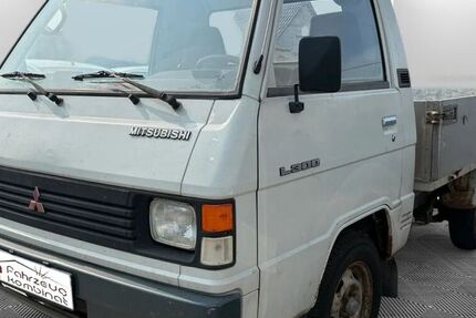 Mitsubishi L300
