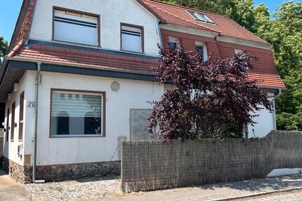 Haus Barleben - 8 Zimmer, 208 m&sup2;, 450.000&euro; | Angebot:27262004