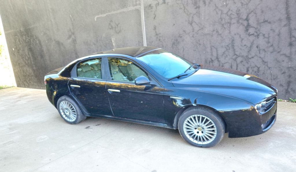Alfa Romeo 159 220.000 km 1.600 &euro; Magdeburg 39108