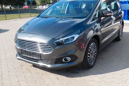 Ford S-Max 33.437 km 24.895 € Staßfurt 39418