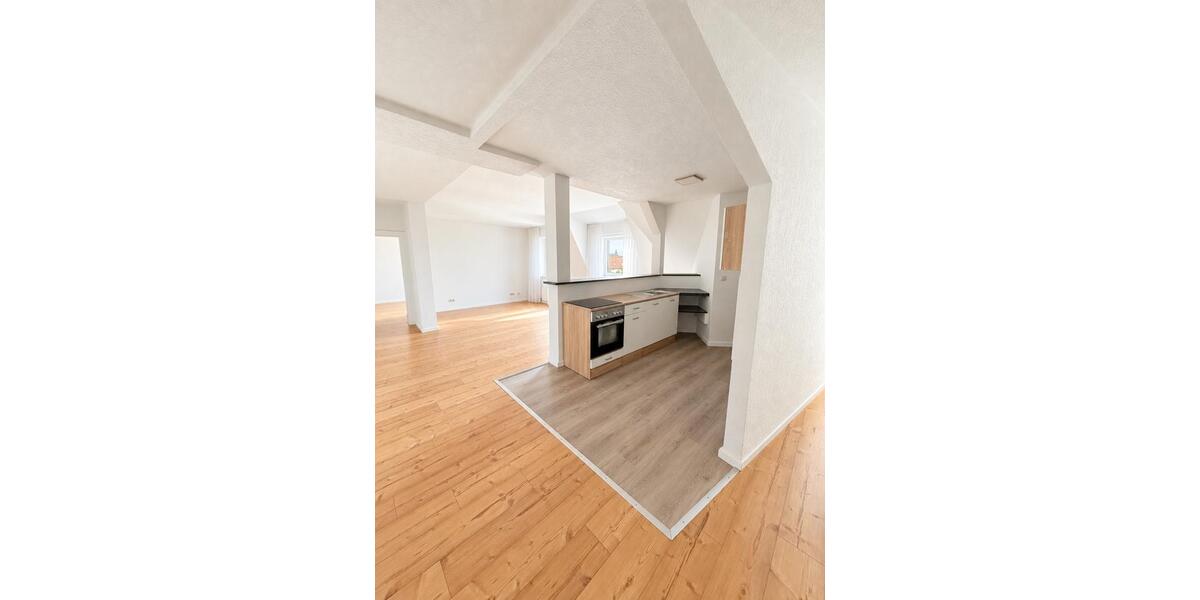 Etagenwohnung Magdeburg Leipziger Straße - 3 Zimmer, 102 m&sup2;, 765&euro; | Angebot:27533105