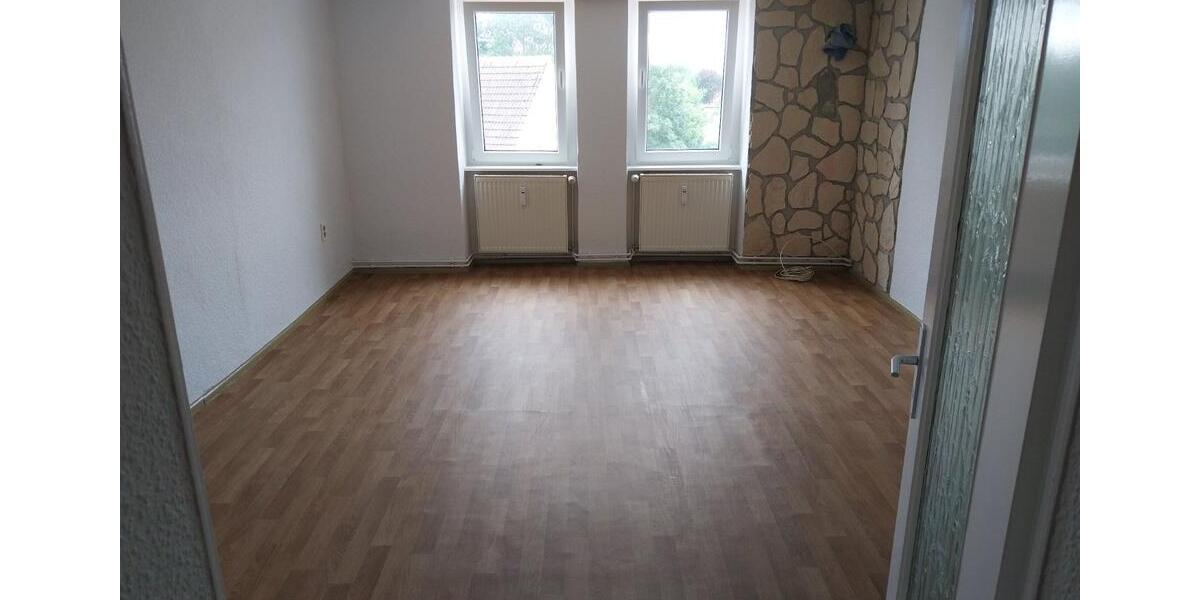 Renovierte Dachgeschosswohnung zimmer