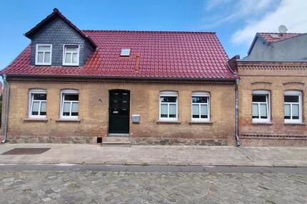 Haus Burg - 7 Zimmer, 160 m&sup2;, 220.000&euro; | Angebot:26120503