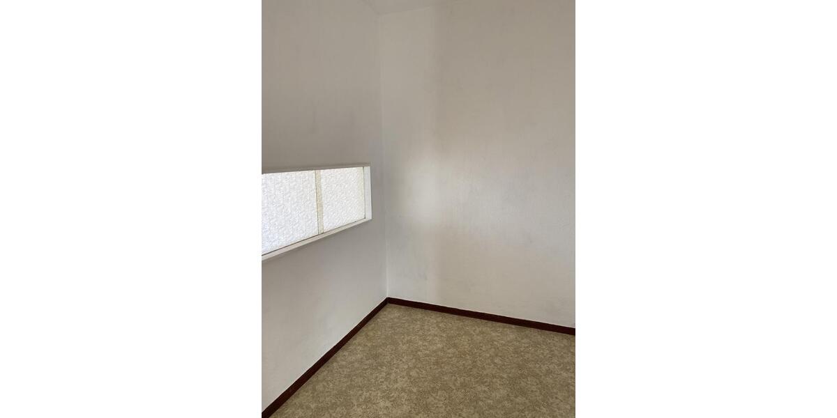 Etagenwohnung Oschersleben (Bode) - 2 Zimmer, 50 m&sup2;, 310&euro; | Angebot:26556581
