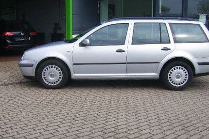 VW Golf 221.021 km 999 &euro; Schönebeck 39218