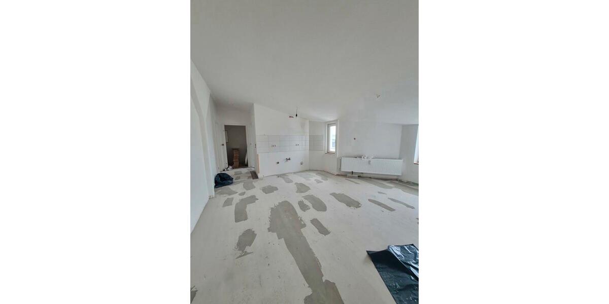 Dachgeschoßwohnung Magdeburg Nordwest - 2 Zimmer, 83 m&sup2;, 537&euro; | Angebot:25366008