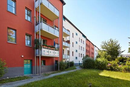 gemütliche 2,5-Zimmer-Wohnung mit Loggia zimmer