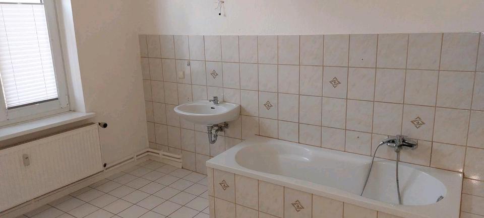 Erdgeschoßwohnung Calbe (Saale) - 4 Zimmer, 113 m&sup2;, 850&euro; | Angebot:26426147