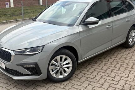 Skoda Scala 2.456 km 28.990 € Schönebeck 39218