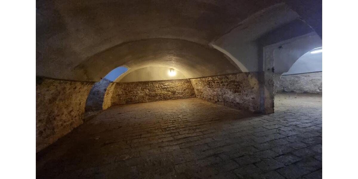 Einfamilienhaus Eilsleben - 13 Zimmer, 524 m&sup2;, 780.000&euro; | Angebot:20982513