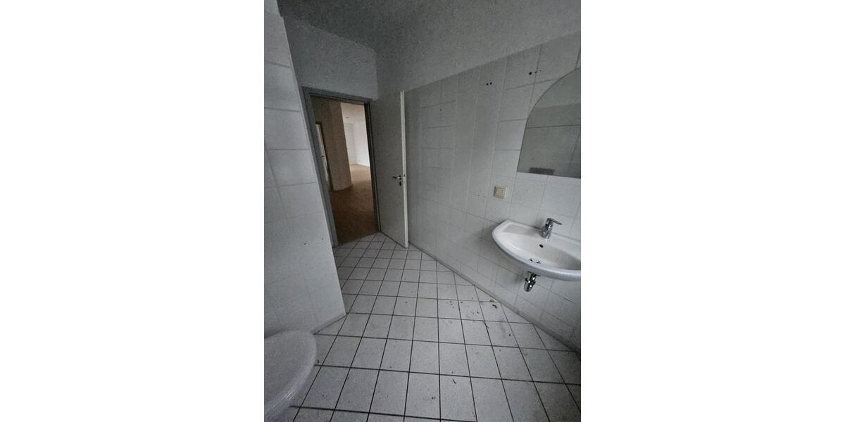 Etagenwohnung Magdeburg Neue Neustadt - 3 Zimmer, 89 m&sup2;, 630&euro; | Angebot:25903022