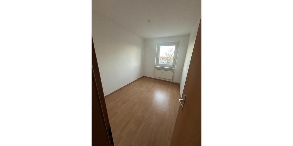 Etagenwohnung Magdeburg Brückfeld - 3 Zimmer, 57 m&sup2;, 430&euro; | Angebot:24185676