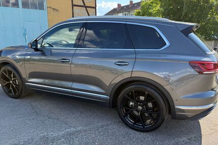 VW Touareg 35.100 km 53.500 € Zerbst 39261