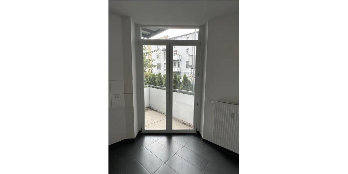 Hochparterre Magdeburg Nordwest - 2 Zimmer, 71 m&sup2;, 900&euro; | Angebot:27628342