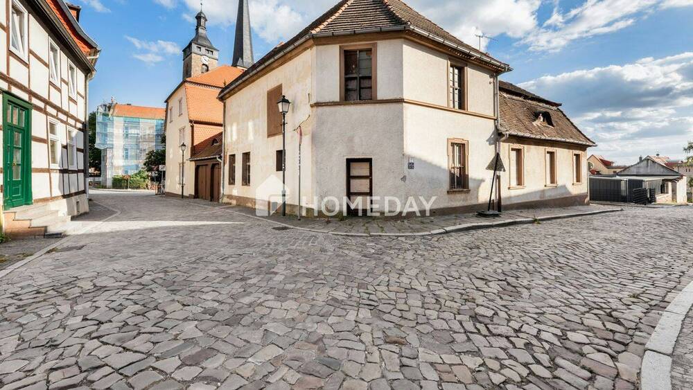 Mehrfamilienhaus, Wohnhaus Burg - 5 Zimmer, 120 m&sup2;, 115.000&euro; | Angebot:25688302