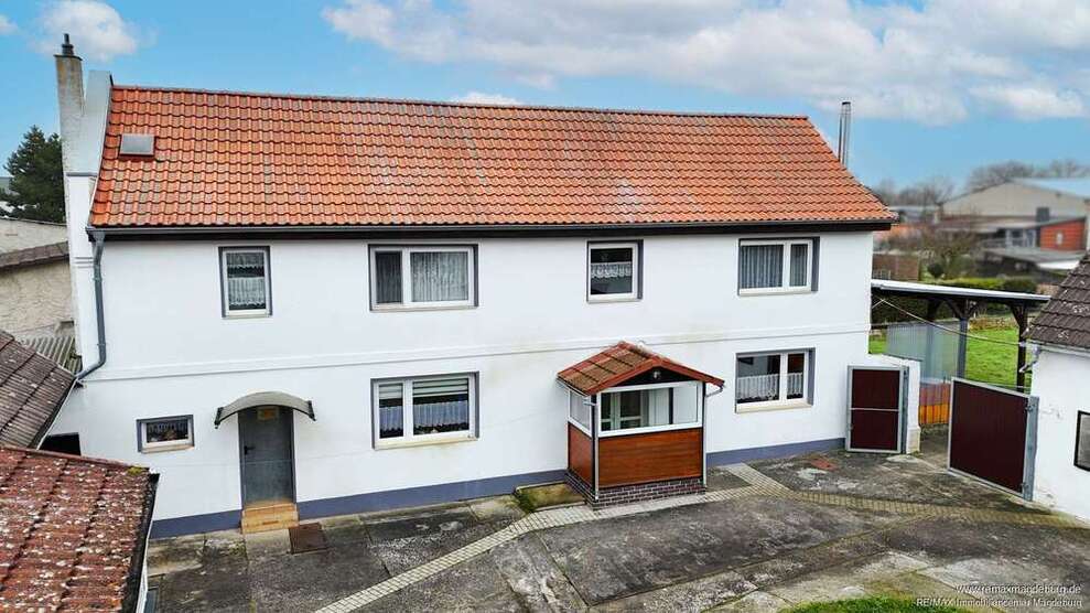 Haus zum Kaufen in Oschersleben Alikendorf 157.000 € 119 m²