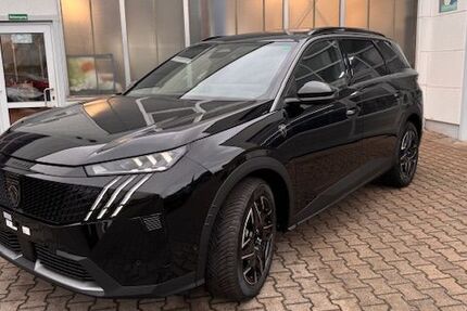 Peugeot 5008 2.000 km 41.900 &euro; Magdeburg 39110