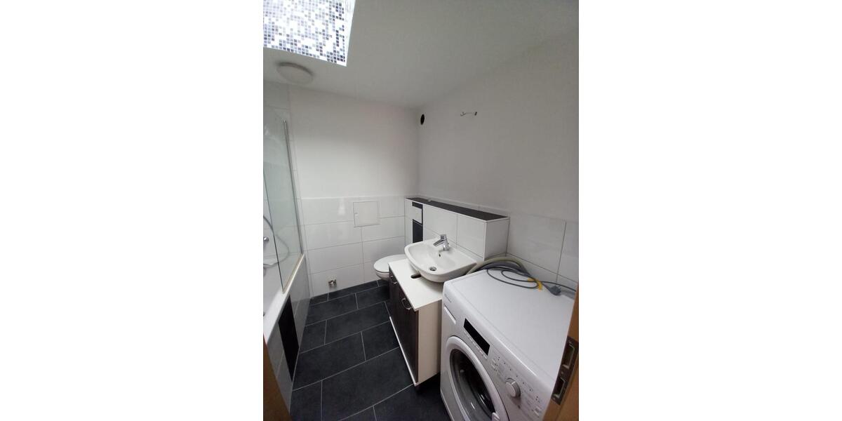 Dachgeschoßwohnung Magdeburg - 3 Zimmer, 81 m&sup2;, 560&euro; | Angebot:27628237