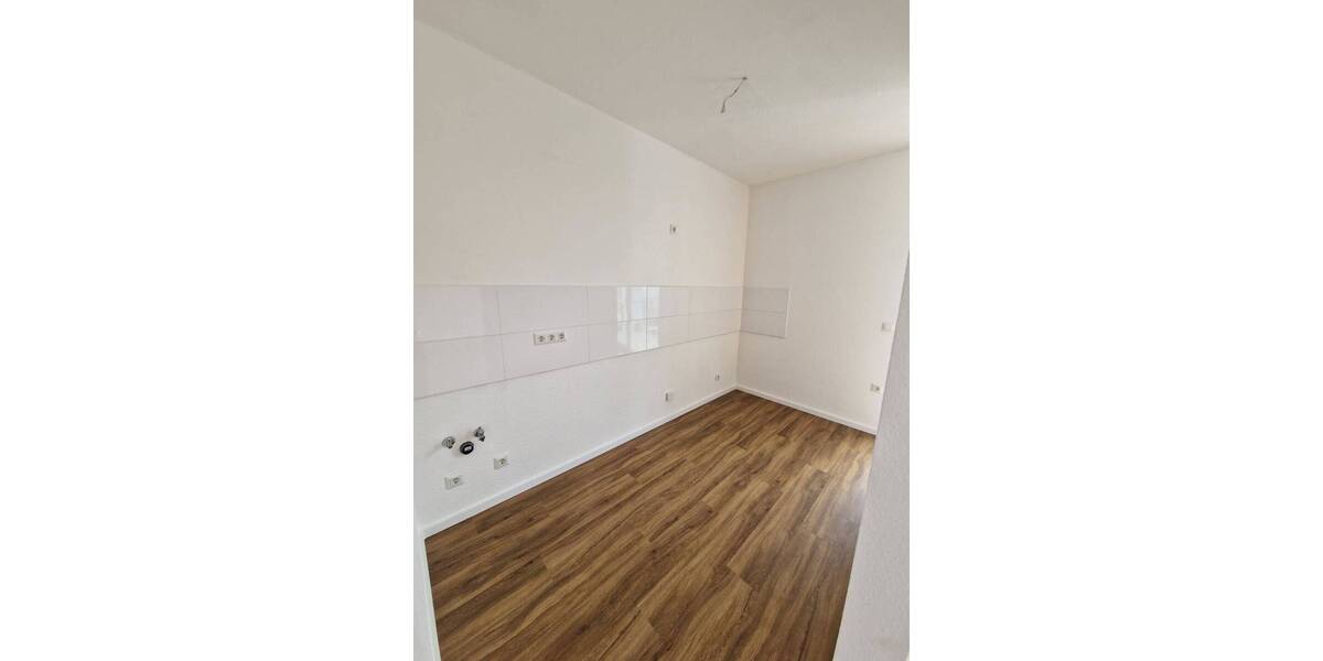 Etagenwohnung Magdeburg Sudenburg - 4 Zimmer, 87 m&sup2;, 589&euro; | Angebot:26894602