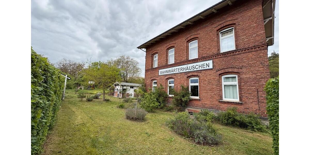 Einfamilienhaus Wolmirstedt - 8 Zimmer, 180 m&sup2;, 87.000&euro; | Angebot:26753089