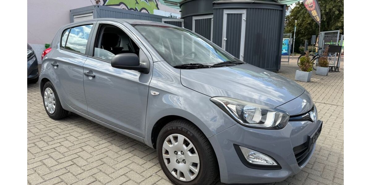 Hyundai i20 93.000 km 5.490 &euro; Magdeburg 39112