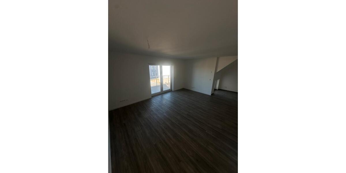 Etagenwohnung Magdeburg Alt Olvenstedt - 3 Zimmer, 90 m&sup2;, 1.350&euro; | Angebot:26463262