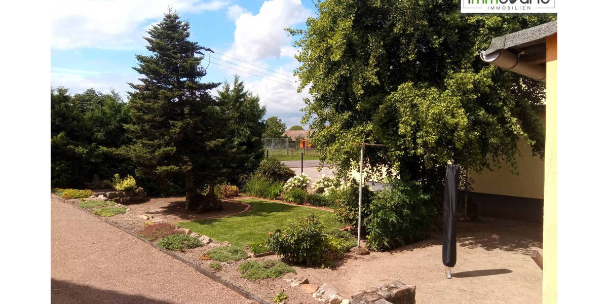 Charmantes Einfamilienhaus mit Schloßblick sucht neue Eigentümer! 4 zimmer