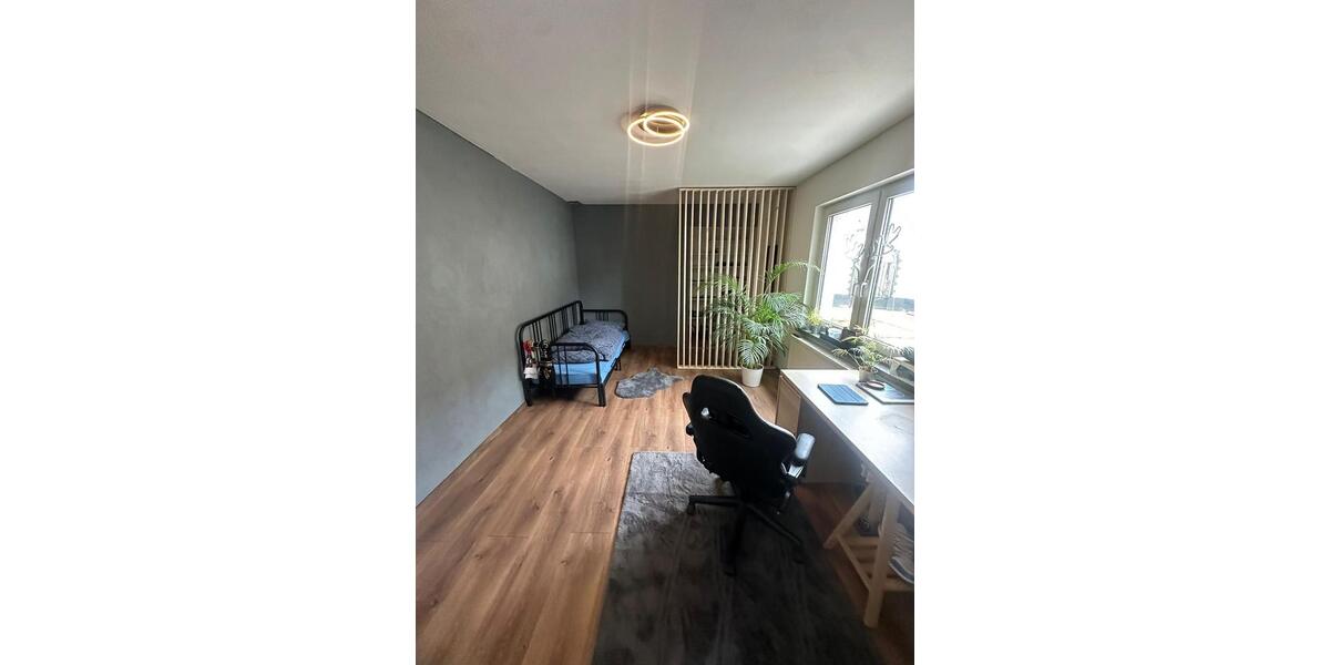Einfamilienhaus Wolmirstedt - 6 Zimmer, 250 m&sup2;, 370.000&euro; | Angebot:27533800