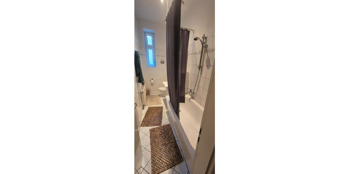 Erdgeschoßwohnung Magdeburg Nordwest - 18 Zimmer, 75 m&sup2;, 303&euro; | Angebot:25760149