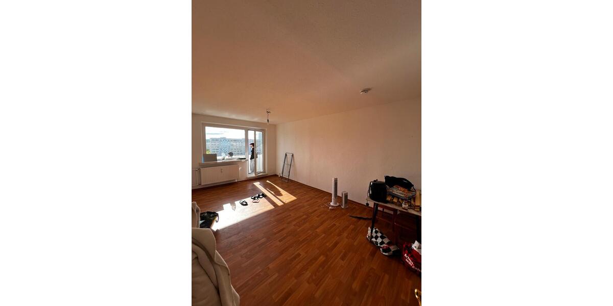 Dachgeschoßwohnung Magdeburg Großer Silberberg - 3 Zimmer, 61 m&sup2;, 552&euro; | Angebot:26583050