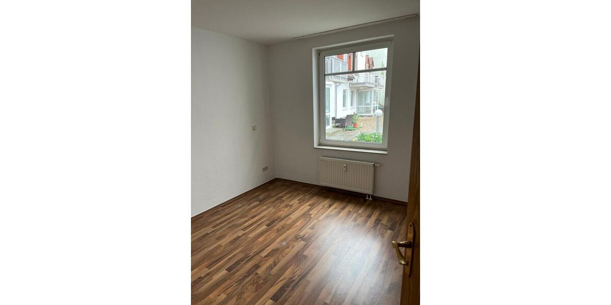 Etagenwohnung Calbe (Saale) - 3 Zimmer, 82 m&sup2;, 460&euro; | Angebot:26058638