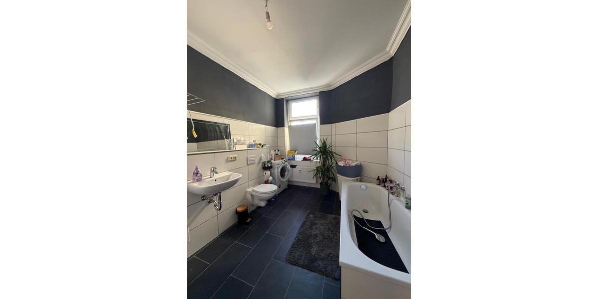 Etagenwohnung Magdeburg Nordwest - 4 Zimmer, 134 m&sup2;, 425&euro; | Angebot:25171475