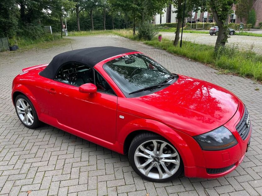 TT