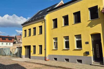 Haus Calbe - 15 Zimmer, 300 m&sup2;, 249.900&euro; | Angebot:26689812