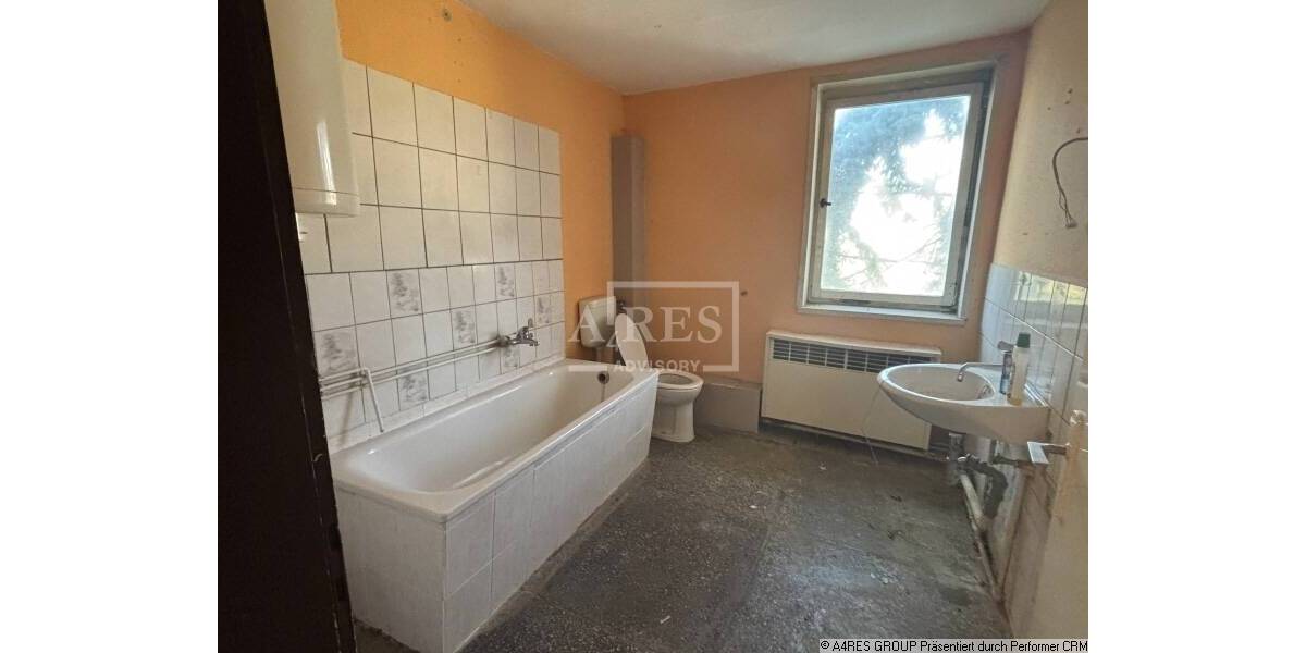 Mehrfamilienhaus, Wohnhaus Hakeborn Hakeborn - 1 Zimmer, 328 m&sup2;, 50.000&euro; | Angebot:25971030