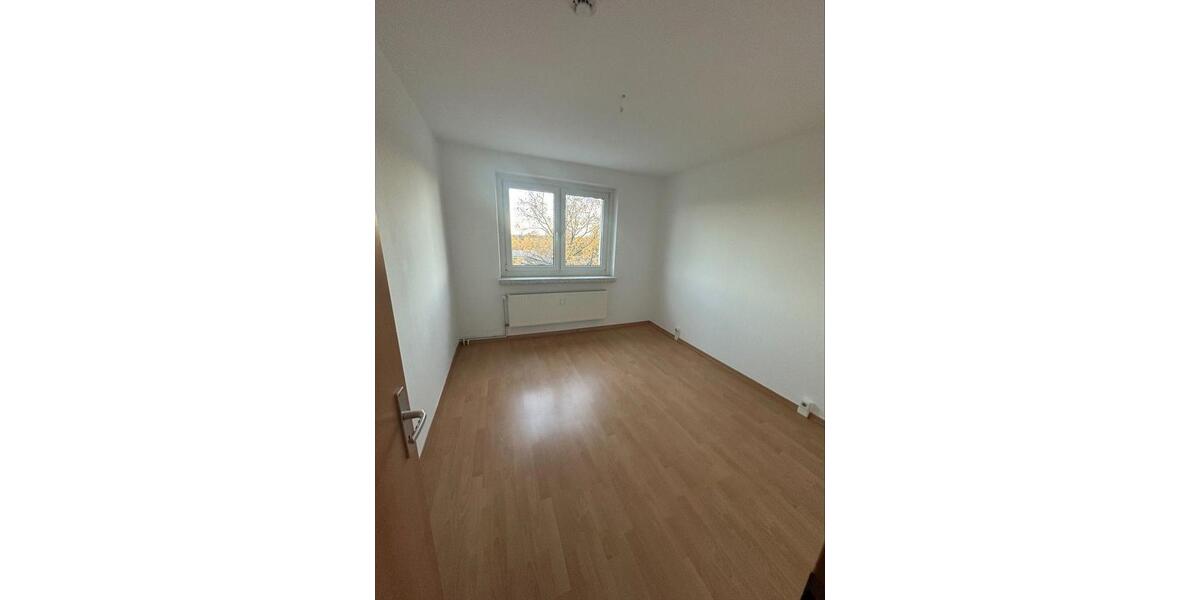 Etagenwohnung Magdeburg Brückfeld - 3 Zimmer, 57 m&sup2;, 430&euro; | Angebot:24185676