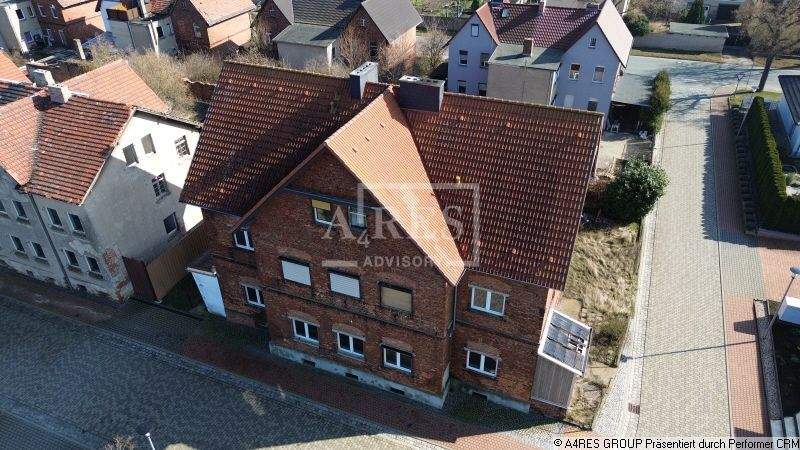 Mehrfamilienhaus, Wohnhaus Hakeborn Hakeborn - 1 Zimmer, 243 m&sup2;, 20.000&euro; | Angebot:25879921