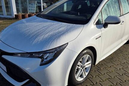 Toyota Corolla 38.800 km 17.590 € Burg 39288