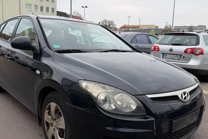 Hyundai i30 108.000 km 1.990 &euro; Magdeburg 39112