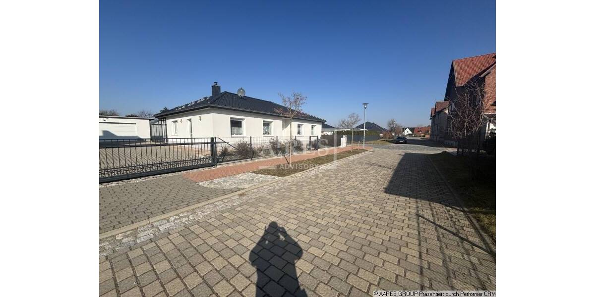 Mehrfamilienhaus, Wohnhaus Hakeborn Hakeborn - 1 Zimmer, 300 m&sup2;, 20.000&euro; | Angebot:25997801