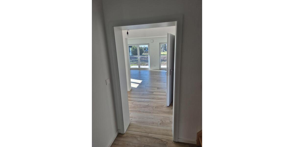 Etagenwohnung Magdeburg Hopfengarten - 5 Zimmer, 135 m&sup2;, 1.800&euro; | Angebot:26030166