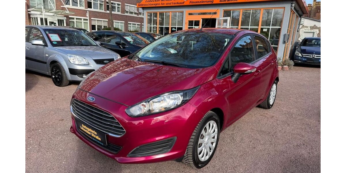 Ford Fiesta 33.900 km 6.890 &euro; Magdeburg 39124