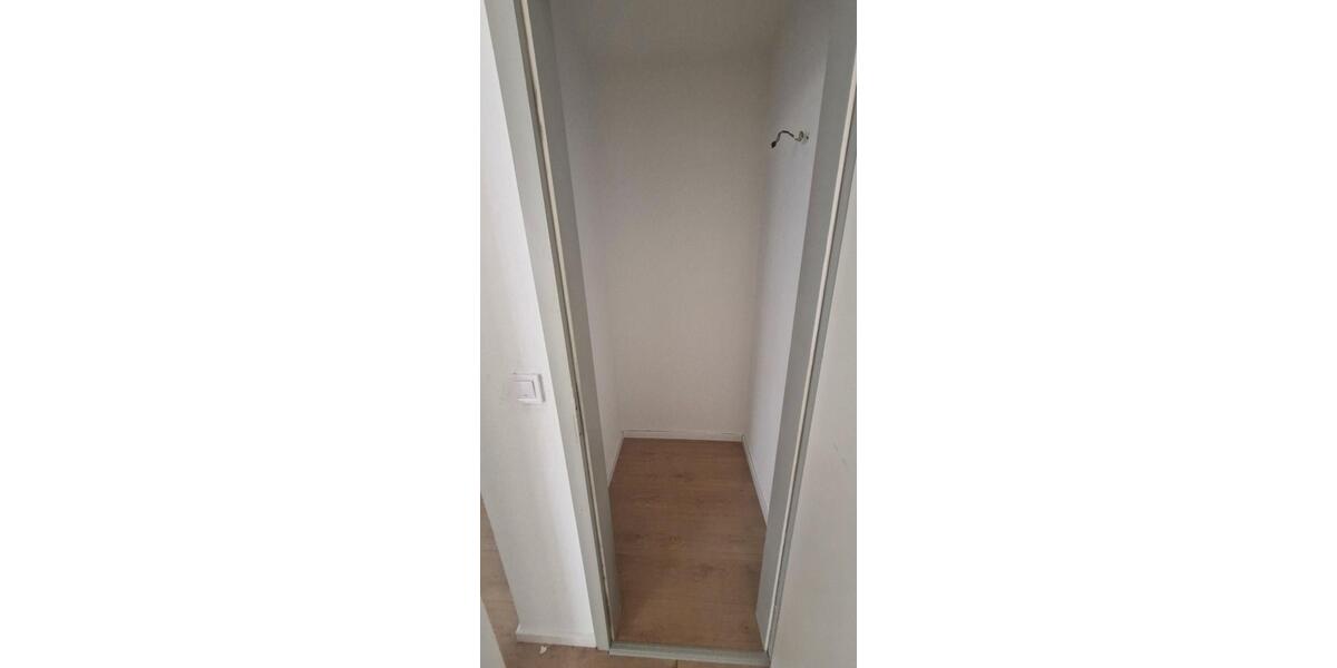 Etagenwohnung Magdeburg Neue Neustadt - 3 Zimmer, 89 m&sup2;, 630&euro; | Angebot:25903022