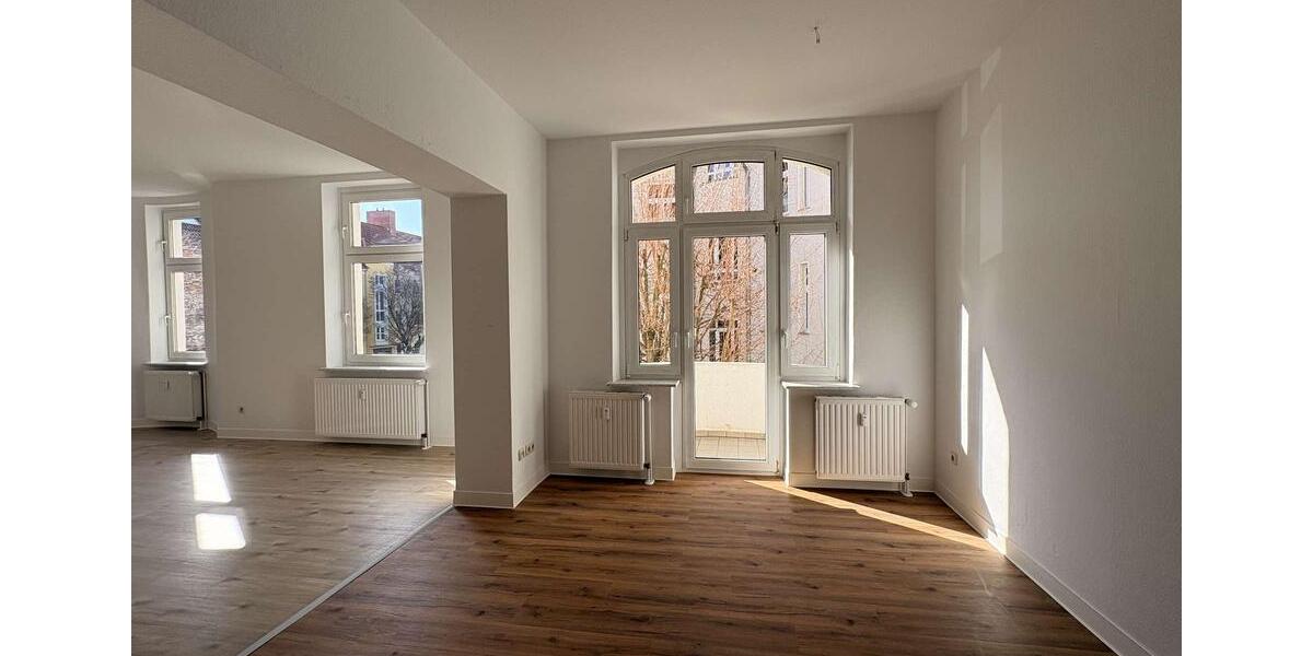 Etagenwohnung Magdeburg Leipziger Straße - 4 Zimmer, 102 m&sup2;, 900&euro; | Angebot:25792930