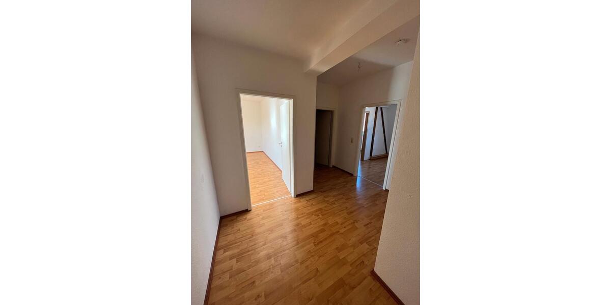 Dachgeschoßwohnung Magdeburg Barleber See - 3 Zimmer, 75 m&sup2;, 500&euro; | Angebot:22397846