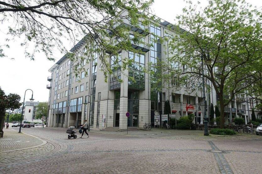 Großzügige Bürofläche nähe Elbufer