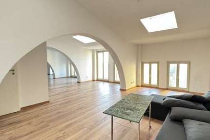 Wohnung zum Mieten in Magdeburg 690 € 93.92 m² 2 zimmer