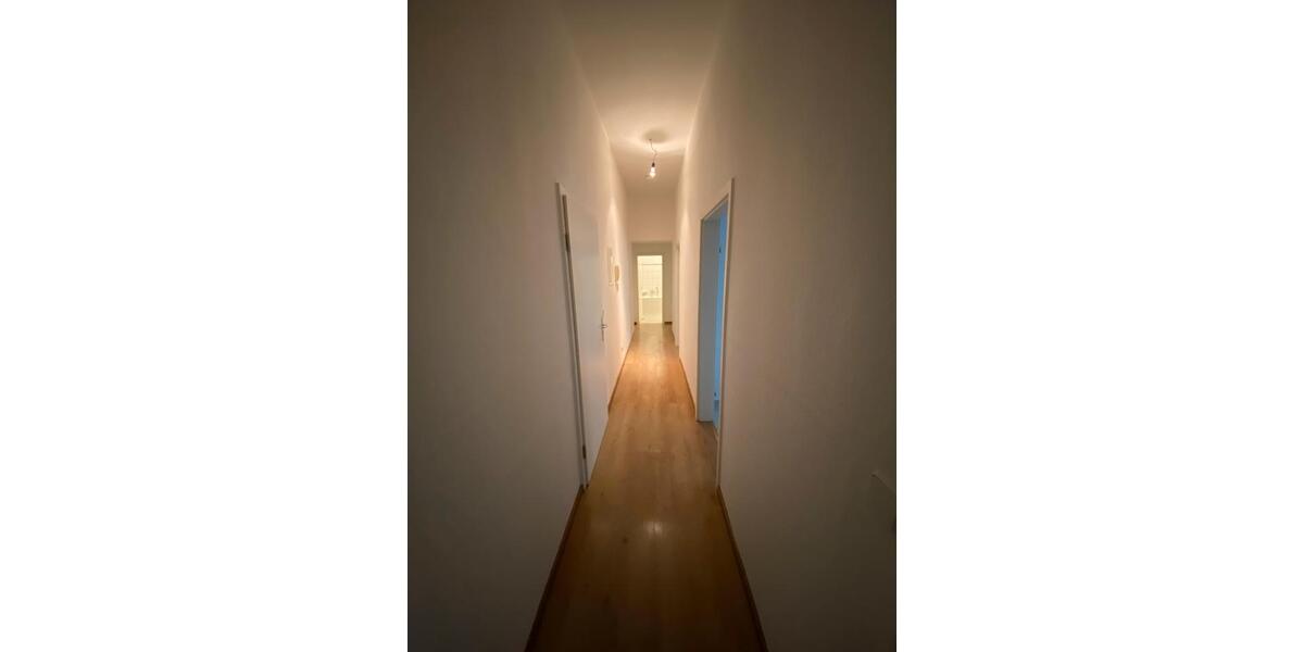 Etagenwohnung Magdeburg Nordwest - 2.5 Zimmer, 63 m&sup2;, 466&euro; | Angebot:27627941