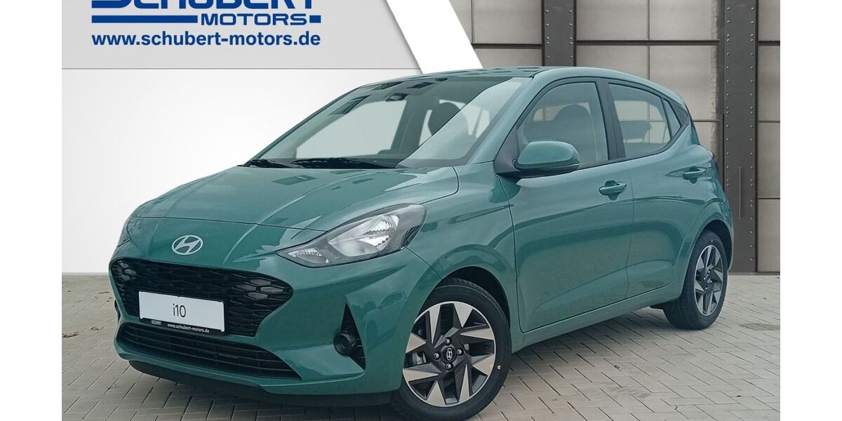 Hyundai i10 1.032 km 17.380 &euro; Magdeburg 39108