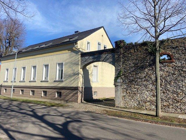Mehrfamilienhaus, Wohnhaus Magdeburg Brückfeld - 8 Zimmer, 263 m&sup2;, 275.000&euro; | Angebot:26477724